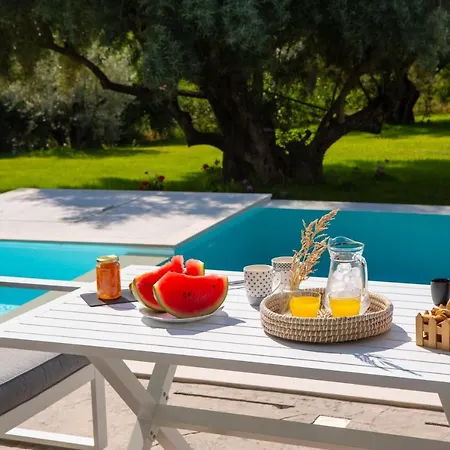 Villa Luxury Averto With Private Pool