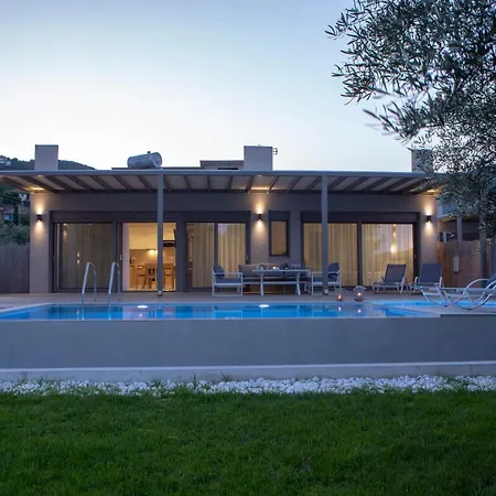 Luxury Averto With Private Pool Villa *
