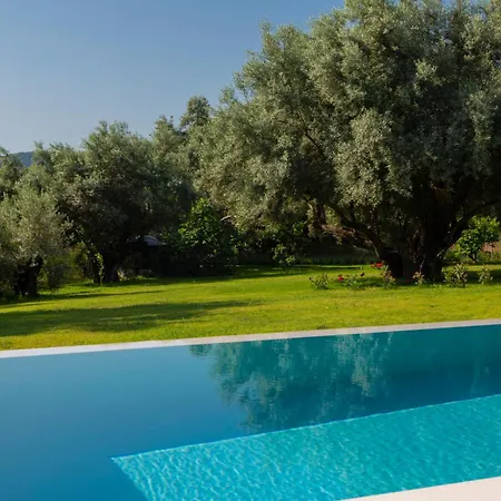 Luxury Averto With Private Pool *