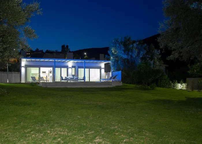 Averto With Private Pool